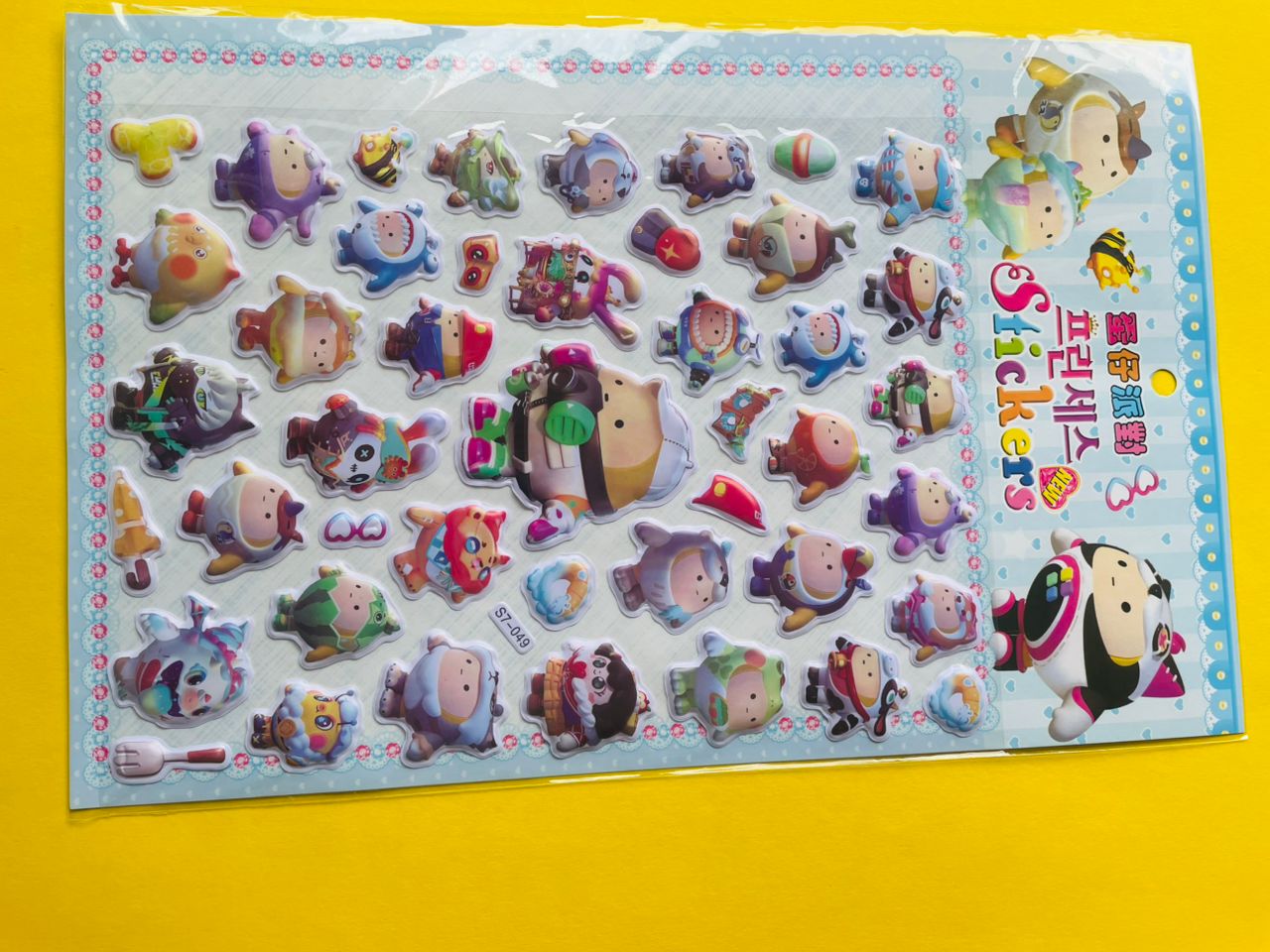 استیکر برجسته پسرک