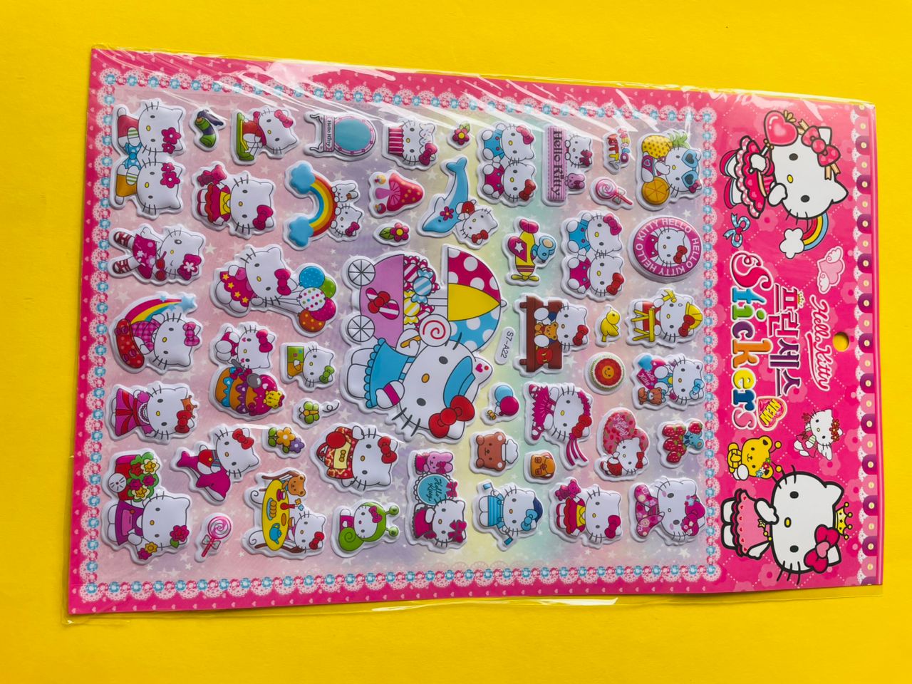 استیکربرجسته کیتی