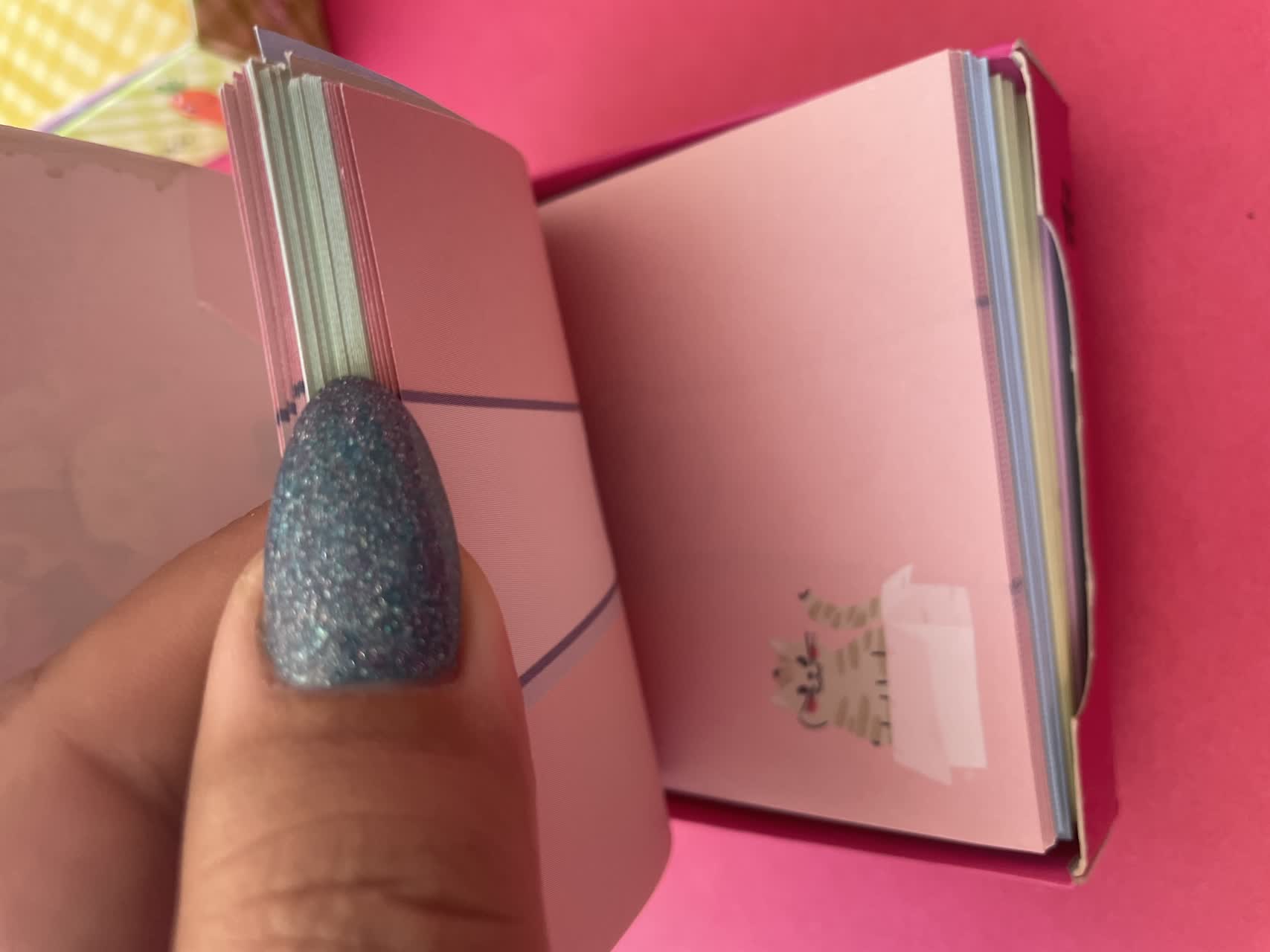 اختلاف ابعاد کاغذ یادداشت طرح گربه