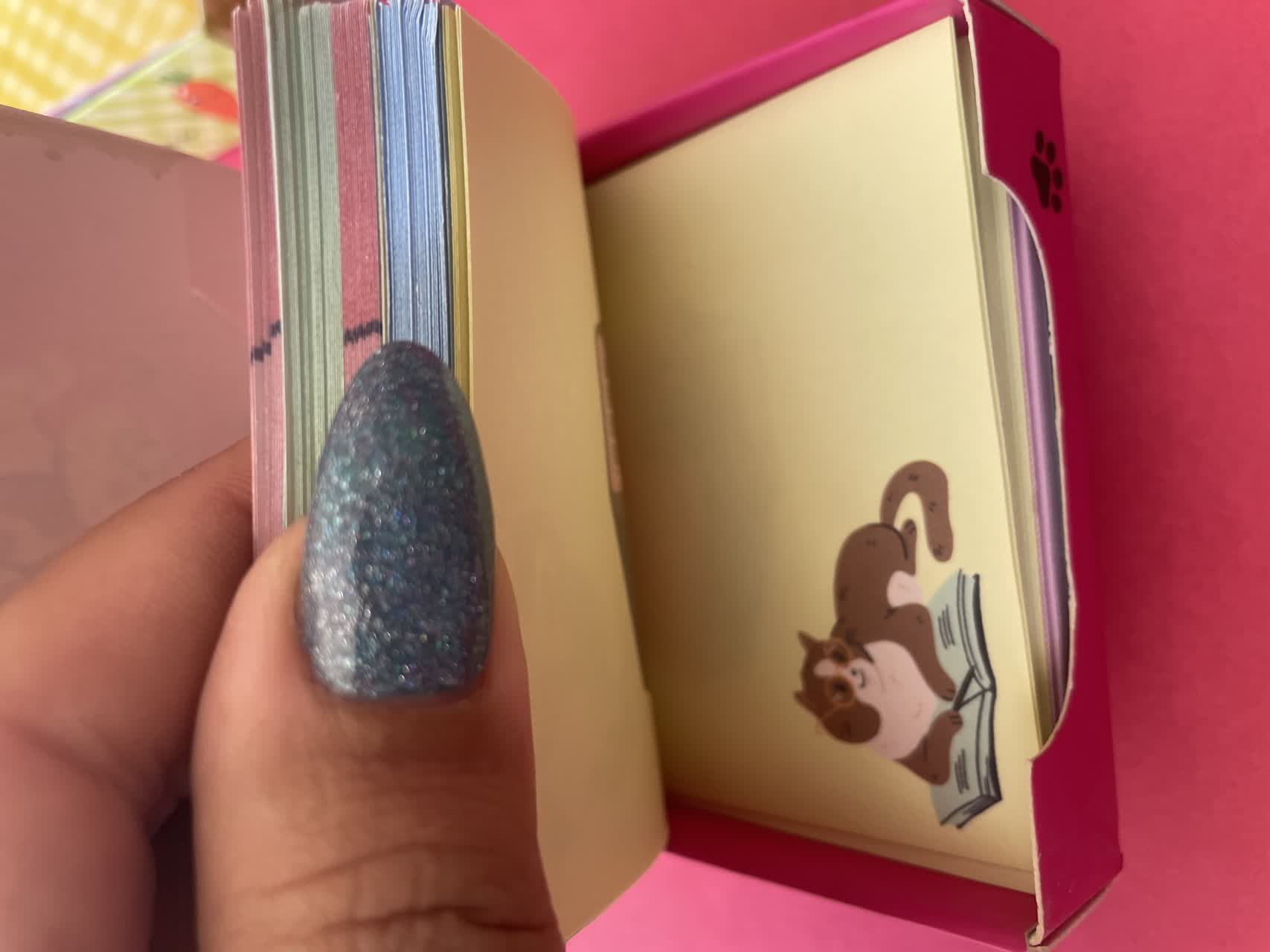 اختلاف ابعاد کاغذ یادداشت طرح گربه