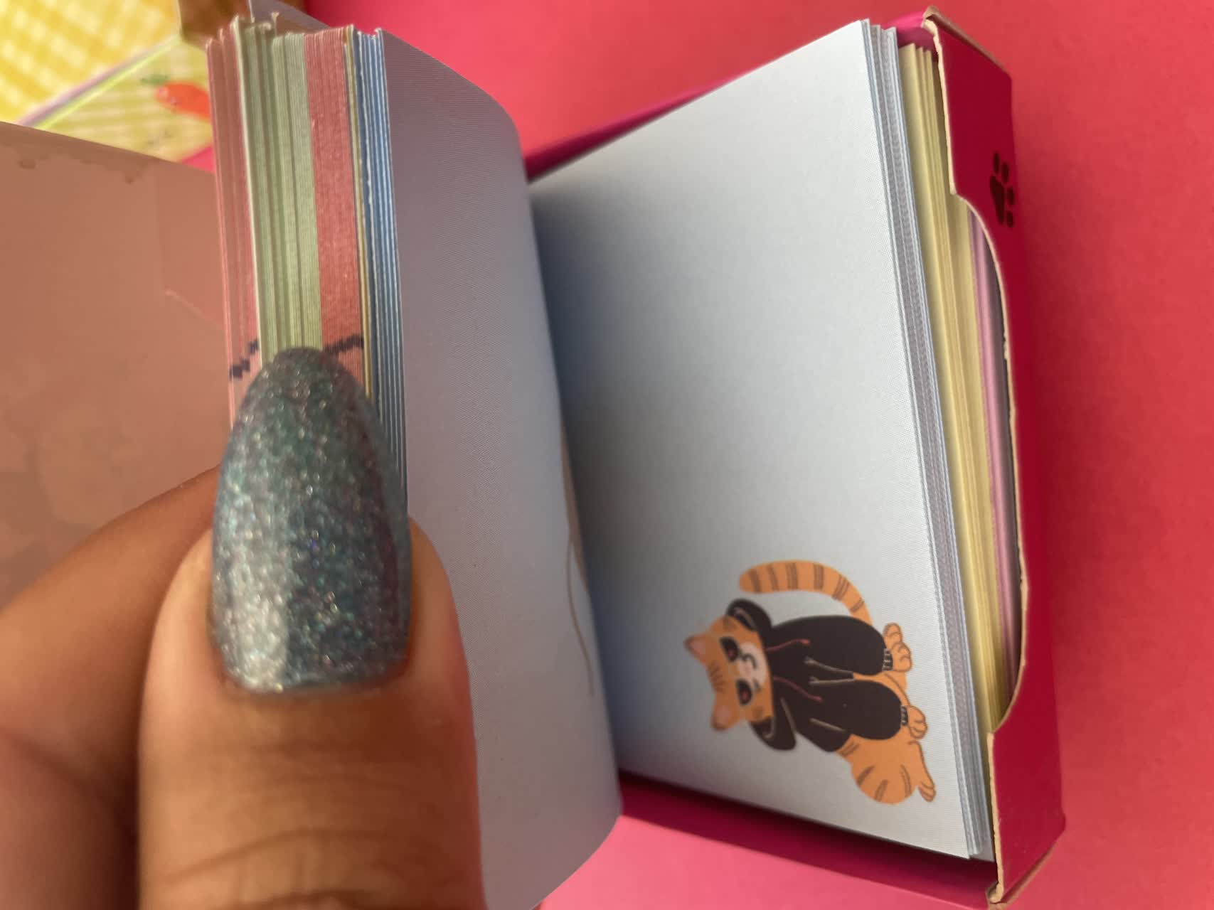 اختلاف ابعاد کاغذ یادداشت طرح گربه